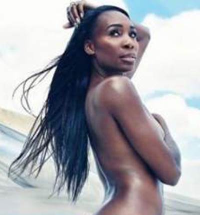 ماليكا تعري جسدها بالكامل في جلسة تصوير جديدة