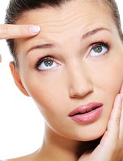  4 أشياء مفاجئة تصيبك بالتجاعيد في عمر مبكر