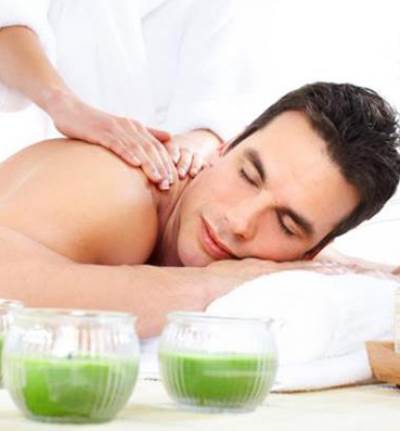 خطوات المساج الصحيحة قبل العلاقة الحميمة