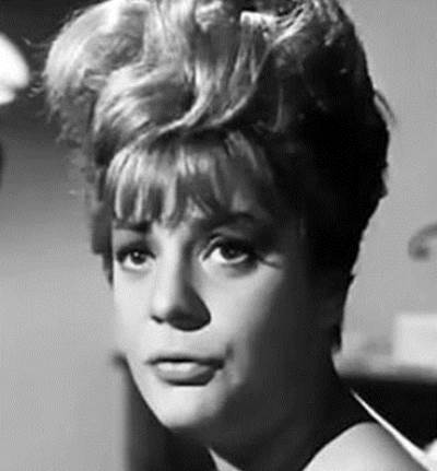 بالصور.. حفيدة نادية لطفي ترثها فى الجمال والطلة الساحرة