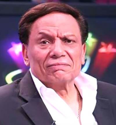 صفحة عادل إمام الموثقة تنعاه وهو يرد