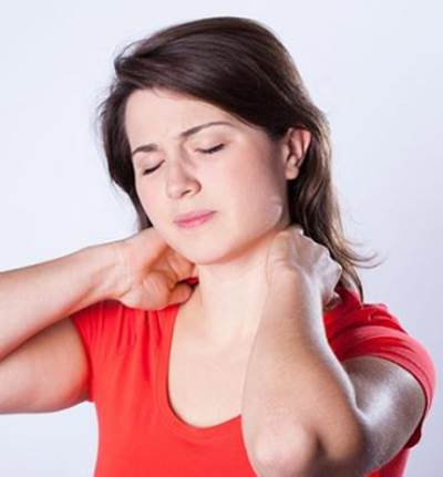 نصائح للتخلص من آلام الرقبة بسهولة
