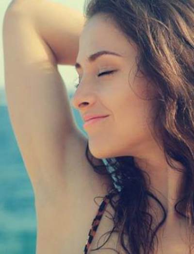 أخطاء شائعة ترتكبينها للتخلص من رائحة العرق 