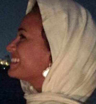 بالصورة .. هند صبري تفاجئ جمهورها بالحجاب