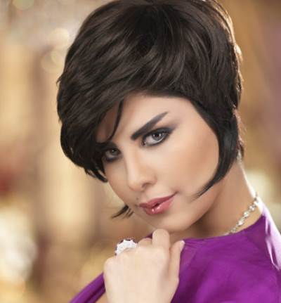 المطربة شمس : الوسط الفني مليء بالحمقى والمنافقين والجبناء