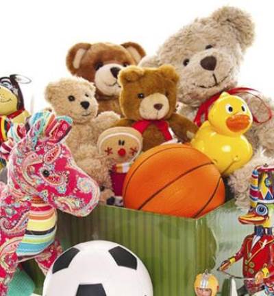 احذرى شراء اللعب لطفلك بكثرة