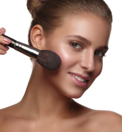 للعروس : إليكِ منتجات المكياج الموصى بها