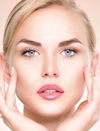 أخطاء عند وضع مكياج الخدود .. تجنبيها!