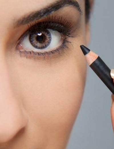 5 خدع مبتكرة لعلاج مشكلات جفاف الآيلاينر