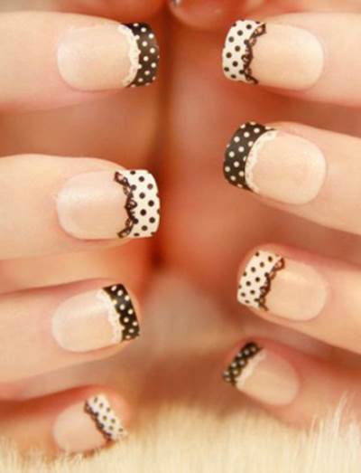 بالصور .. طرق مذهلة لوضع المانيكير على الطريقة الفرنسية