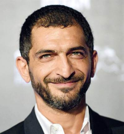 عمرو واكد : أتمنى فوز منتخبنا بثلاثية على الكاميرون