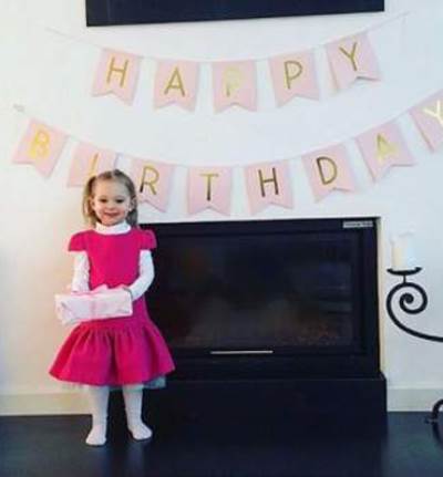 بالصور .. هكذا إحتفلت مريم أوزرلي بعيد ميلاد إبنتها "لارا"