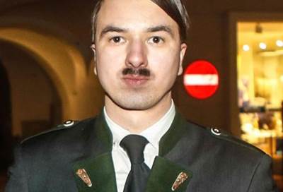 بالصور .. اعتقال شبيه "هتلر" في النمسا