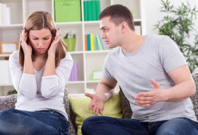 اكتشفي أكثر الأشياء التي تثير عصبية زوجك وغضبه