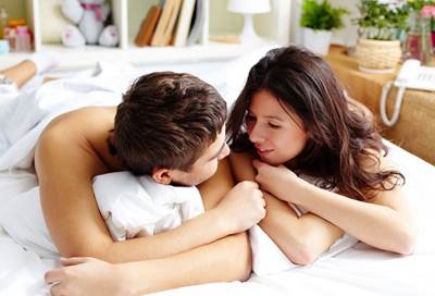 كيفية تأثير حياتك الجنسية على رضاك عن عملك