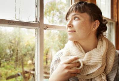 كيف تستخدمين قوتك من دون التقليل من أنوثتك؟