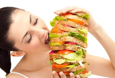 5 أشياء عليك تجنبها تمامًا بعد تناول الطعام