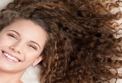  طرق للتخلص من الشعر «المنكوش»