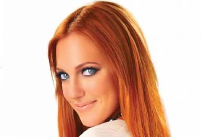 بالصور .. مريم أوزرلي ومحمد جونسور يدعمان اطفال سوريا