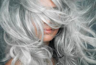 الشعر الرمادي؟ لا تفزعي وافعلي التالي