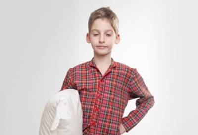 المشي أثناء النوم عند الأطفال .. ما الأسباب؟