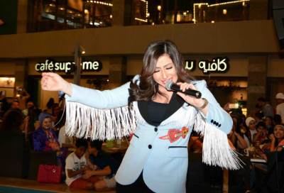 بالصور .. بوسى تشعل خيمة "ليالى الحسين" بحضور كامل العدد