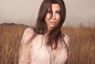 نانسي عجرم تتصدّر عربياً وعالمياً