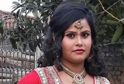 ممثلة هندية تفاجئ الجميع وتنتحر شنقاً