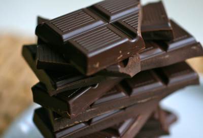 الشوكولاته الداكنة .. لها نتائج ايجابية لعشاق الرياضة