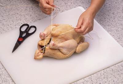 5 أخطاء تفعلينها عند طهي الدجاج