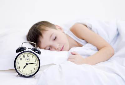 محاولات علمية للتعرف على طرق مساعدة الطفل على النوم