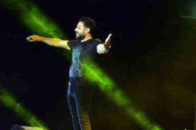 بالصور : حفل حماقى فى مارسيليا