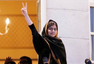 أصغر حائزة نوبل تفوز بمقعد في أكسفورد بدرجة ممتاز