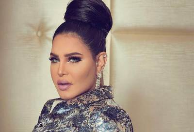 زوج أحلام يتغزّل بها أمام الملايين