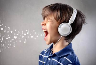 دراسة : الموسيقى تعزز القدرات العقلية للأطفال