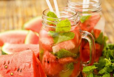 ماء البطيخ .. الحل السحري للتخلص من "السيلوليت"