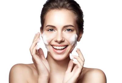 صاحبات البشرة الجافة والعادية .. إليكن نصيحة الجمال لهذا الشتاء