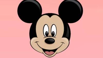 "ميكي ماوس" يطل علينا ويودعنا ليلة رأس السنة