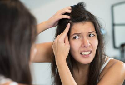 تعرفي علي نصائح للتخلص من الشعر الأبيض