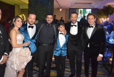 بالصور .. بوسى واللثيى يشعلون حفل خطوبة نجل ماجد المصرى