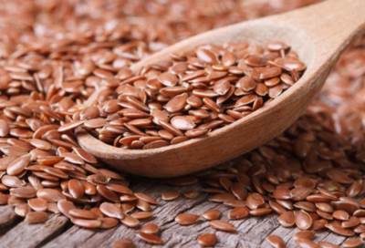 ملعقة من هذا الزيت صباحًا على معدة فارغة تقضي على الدهون