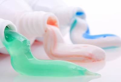 حيل جمالية مذهلة باستخدام معجون الأسنان