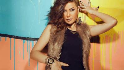 بالفيديو .. الفنانة ألفت عمر تحكي ذكرياتها مع عيد الأم