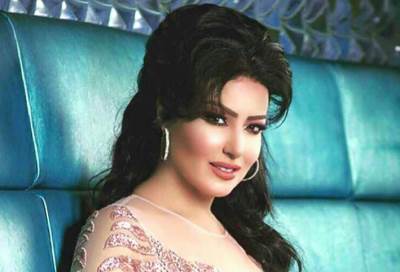 سمية الخشاب تتعرض لانتقادات واسعة بسبب سفرها الى العمرة من دون حجاب!‎