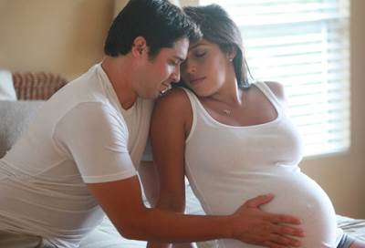 متى تكون العلاقة الحميمة ممنوعة خلال الحمل؟