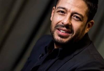 بماذا تعهد محمد حماقي لمتسابقه الخاسر؟