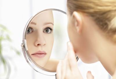 كيف تتجنب جفاف البشرة وتشقق الجلد في فصل الصيف؟