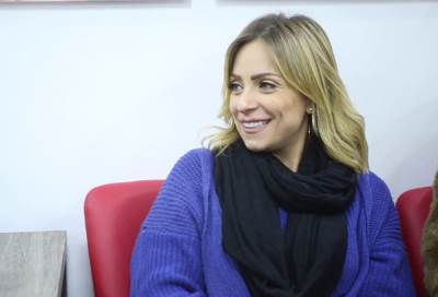 بالفيديو .. ريم البارودي تكشف تعرضها للضرب من أحمد سعد في الشارع