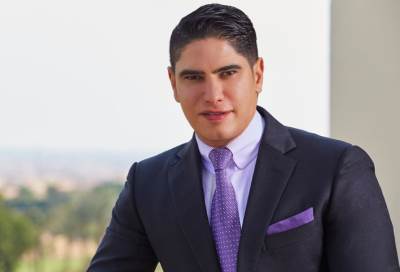 "WE" : نظمنا سفر الفنانين دعماً للمنتخب