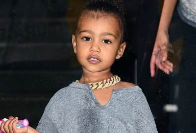 هل تساعد كيم كاردشيان ابنتها نورث ويست للتحول لـ"Brand"؟